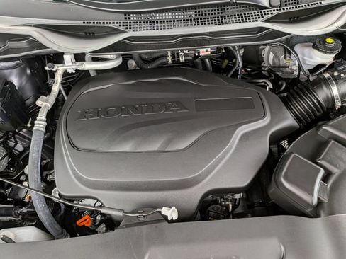 Used 2025 Honda Odyssey EX-L image 32