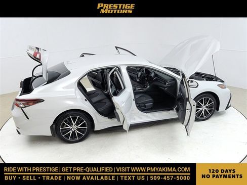 Used 2024 Toyota Camry SE image 24