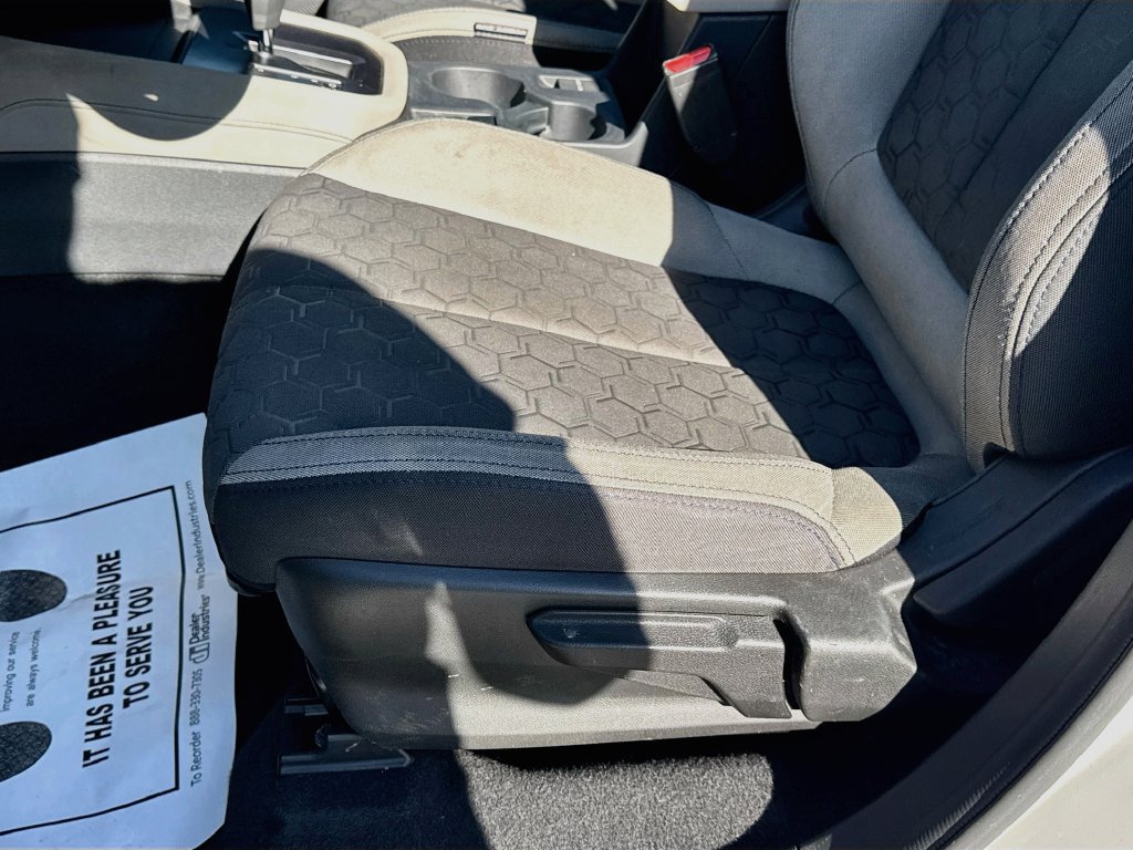 Used 2025 Subaru Forester AWD/4WD image 23