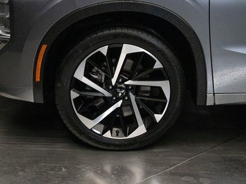 Used 2022 Mitsubishi Outlander SEL image 8