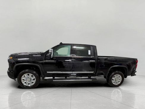 Used 2025 Chevrolet Silverado 3500 High Country w/ High Country Premium Package image 5
