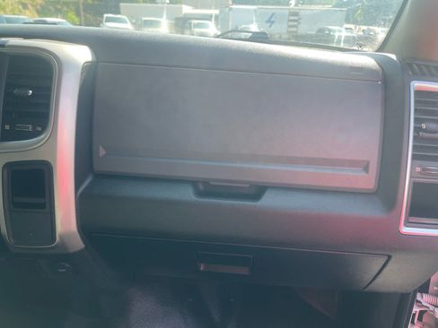 Used 2019 RAM 1500 Classic SLT w/ Protection Group AWD/4WD image 36