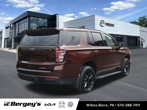 Used 2022 Chevrolet Tahoe RST w/ Luxury Package AWD/4WD image 6