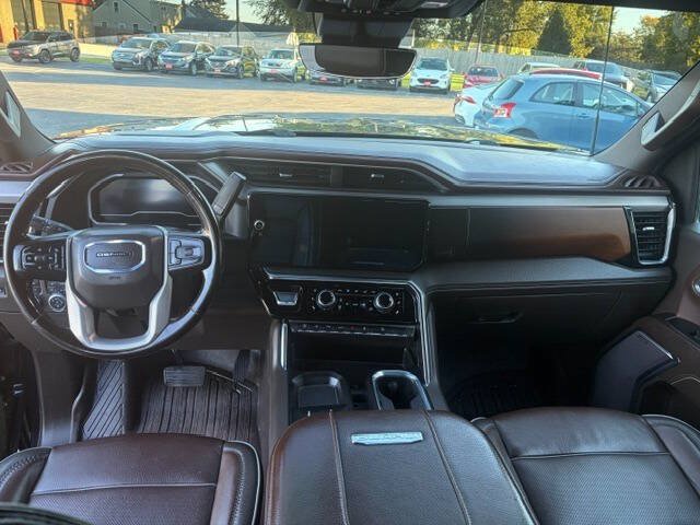 Used 2024 GMC Sierra 2500 Denali w/ Technology Package AWD/4WD image 15
