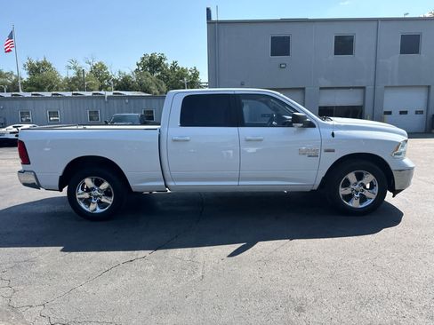Used 2019 RAM 1500 Big Horn RWD image 2
