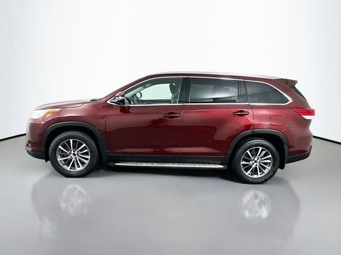 Used 2019 Toyota Highlander XLE image 8