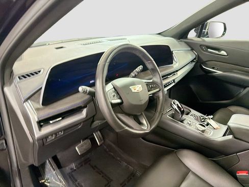 Certified 2024 Cadillac XT4 Sport w/ Trailering Package AWD/4WD image 11