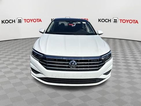 Used 2020 Volkswagen Jetta SEL image 2
