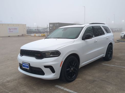 Used 2024 Dodge Durango GT image 8