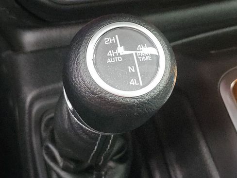 Used 2024 Jeep Wrangler Unlimited image 9