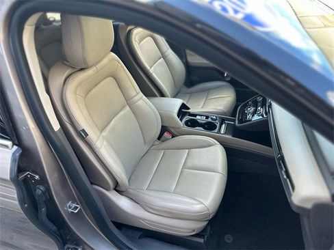 Used 2020 Lincoln Corsair FWD image 27