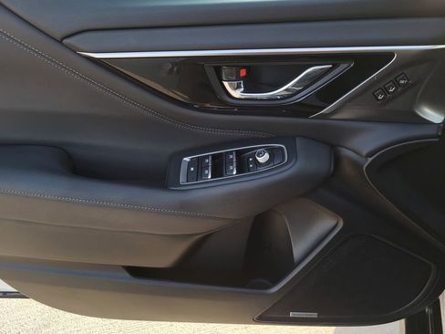 Used 2023 Subaru Outback Limited image 18