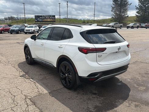 Used 2022 Buick Envision Essence w/ Sport Touring Package FWD image 6