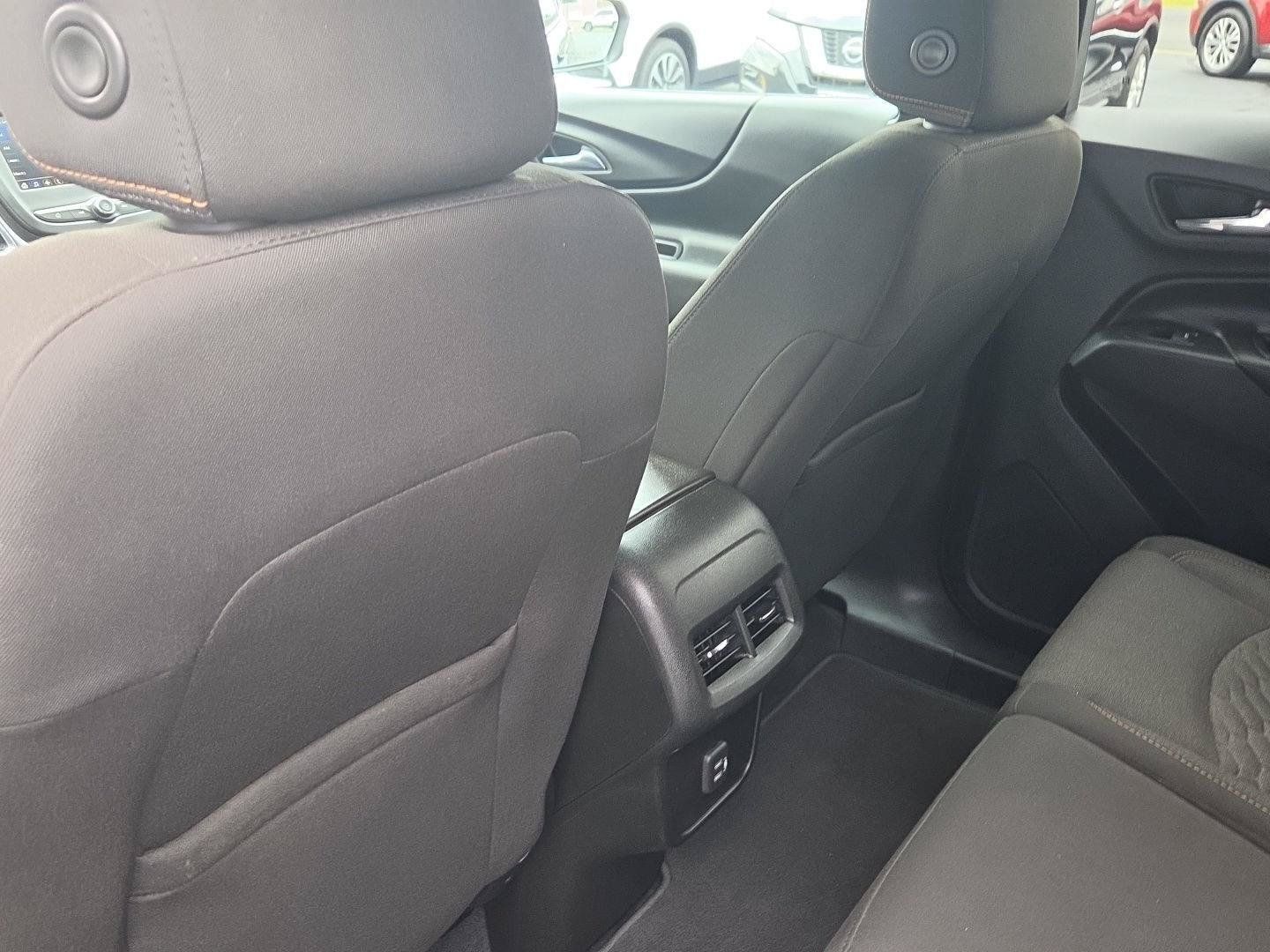 Used 2020 Chevrolet Equinox LT FWD image 19