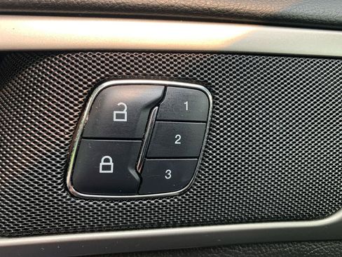 Used 2016 Ford Fusion SE w/ Equipment Group 202A AWD/4WD image 20