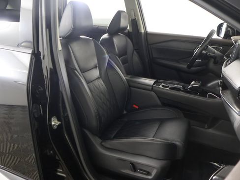 Used 2023 Nissan Rogue Platinum w/ Platinum Premium Package AWD/4WD image 31