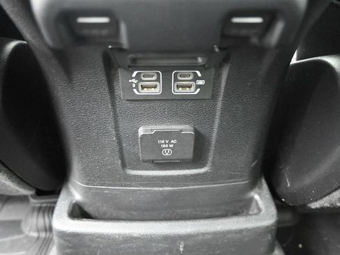 Used 2018 Jeep Wrangler Unlimited Rubicon AWD/4WD image 14