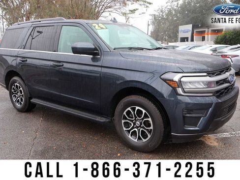 Used 2024 Ford Expedition XLT image 5