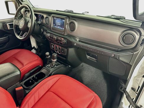 Used 2022 Jeep Wrangler Unlimited Sport AWD/4WD image 27