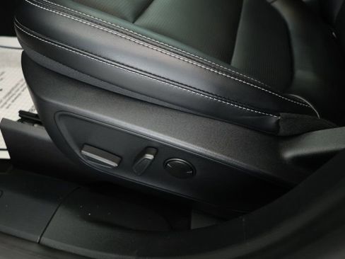 Used 2024 Ford Escape Platinum image 9