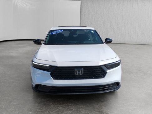 Used 2025 Honda Accord Sport image 2