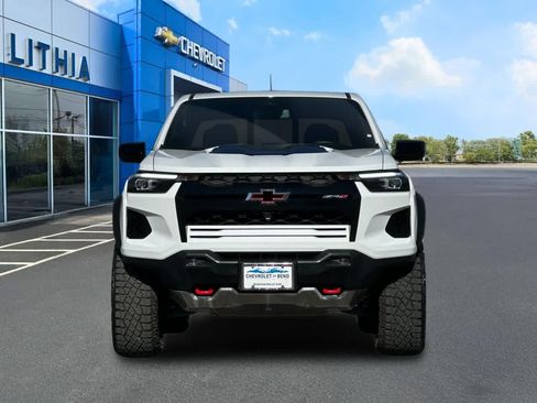 Used 2025 Chevrolet Colorado ZR2 w/ Technology Package AWD/4WD image 10