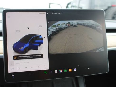 Used 2023 Tesla Model Y Long Range AWD/4WD image 18