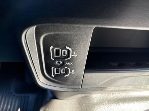 Used 2023 RAM 3500 Tradesman w/ Chrome Appearance Group image 29