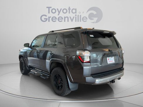 Certified 2022 Toyota 4Runner TRD Off-Road AWD/4WD image 4