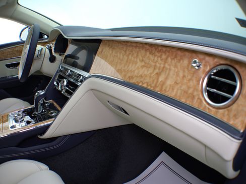 Certified 2022 Bentley Flying Spur Plug-In Hybrid AWD/4WD image 44