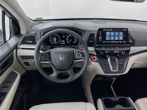 New 2026 Honda Odyssey EX-L image 18