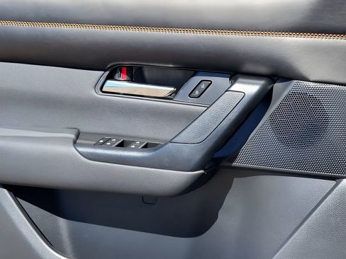 Used 2025 MAZDA CX-50 AWD 2.5 S w/ Premium Plus Pkg image 16