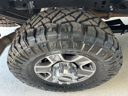 Certified 2024 Ford F250 Lariat AWD/4WD image 12