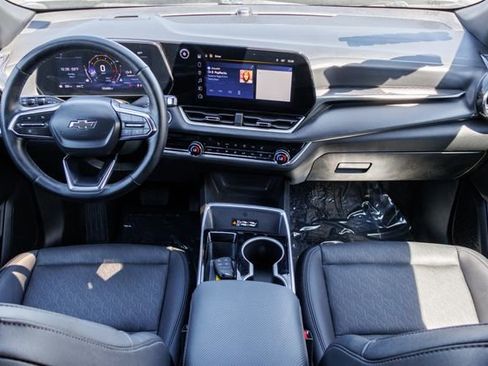 Used 2025 Chevrolet Equinox LT w/ Convenience Package II AWD/4WD image 21