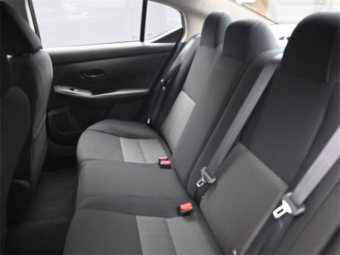 Used 2024 Nissan Sentra SV image 23