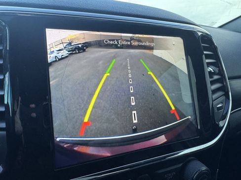 Used 2020 Jeep Grand Cherokee Limited w/ Luxury Group II image 25