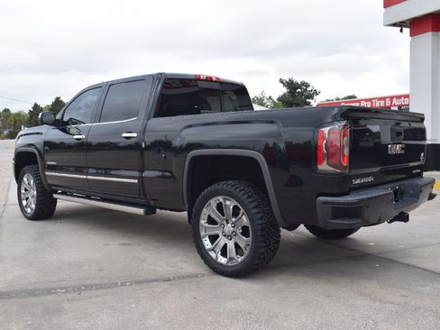 Used 2018 GMC Sierra 1500 Denali w/ Denali Ultimate Package image 5