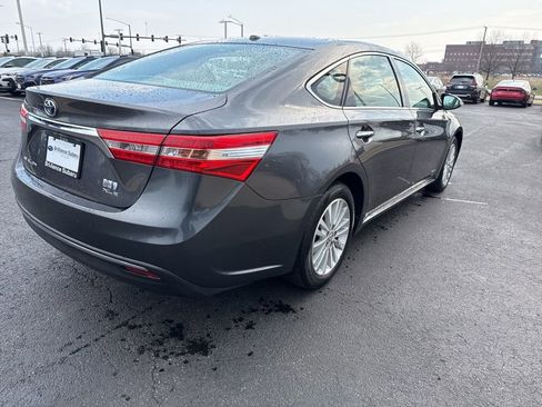 Used 2013 Toyota Avalon XLE Touring FWD image 8