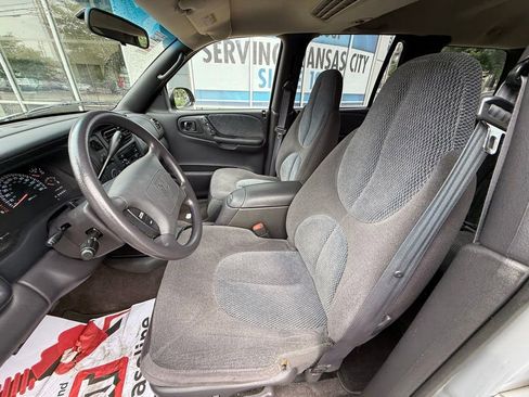 Used 2000 Dodge Durango 2WD image 14
