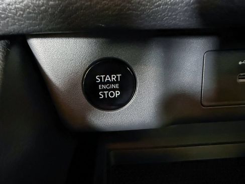 Certified 2026 Nissan Rogue SV AWD/4WD image 27