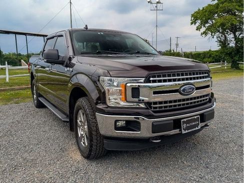 Used 2018 Ford F150 XLT w/ Equipment Group 302A Luxury AWD/4WD image 3