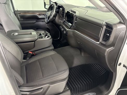 Used 2025 Chevrolet Silverado 2500 LT w/ Convenience Package AWD/4WD image 23