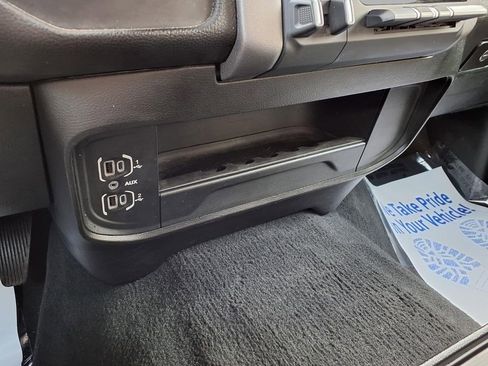 Certified 2024 RAM 2500 Big Horn AWD/4WD image 10