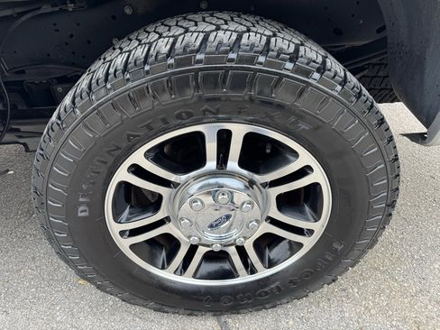 Used 2016 Ford F250 Lariat w/ Lariat Ultimate Package image 38