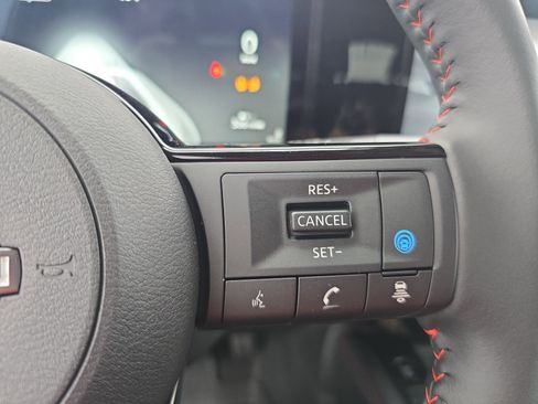 New 2026 Nissan Kicks SR w/ Cold Weather Package image 17