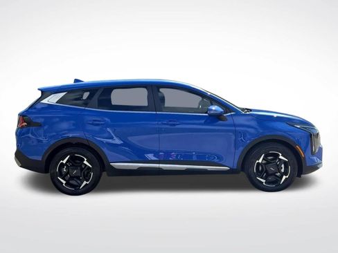 Certified 2026 Kia Sportage EX FWD image 8