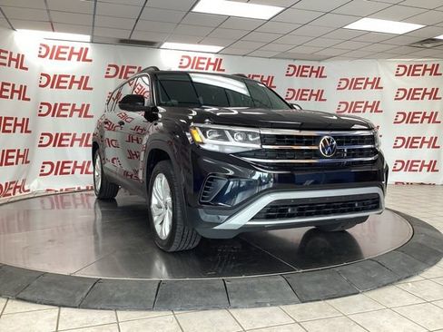 Used 2023 Volkswagen Atlas SE AWD/4WD image 1
