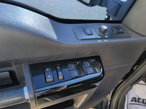 Used 2010 Ford F250 Harley-Davidson image 12