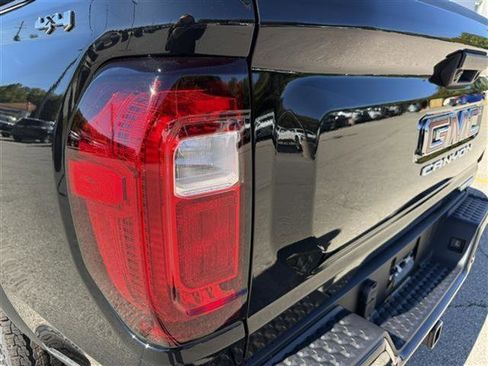 New 2026 GMC Canyon Elevation w/ Convenience Package image 27