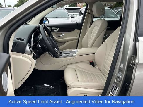 Used 2021 Mercedes-Benz GLC 300 4MATIC image 15